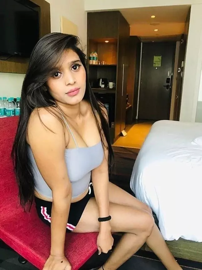 कॉल गर्ल्स सर्विस  उझवरकराई